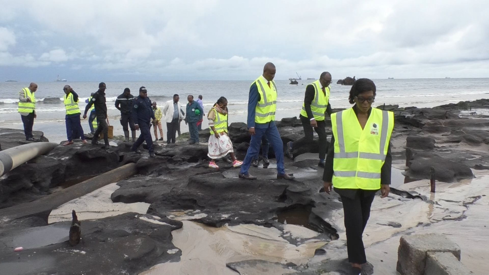 sur_les_cotes_de_locean_attlantique_a_pointe-noire