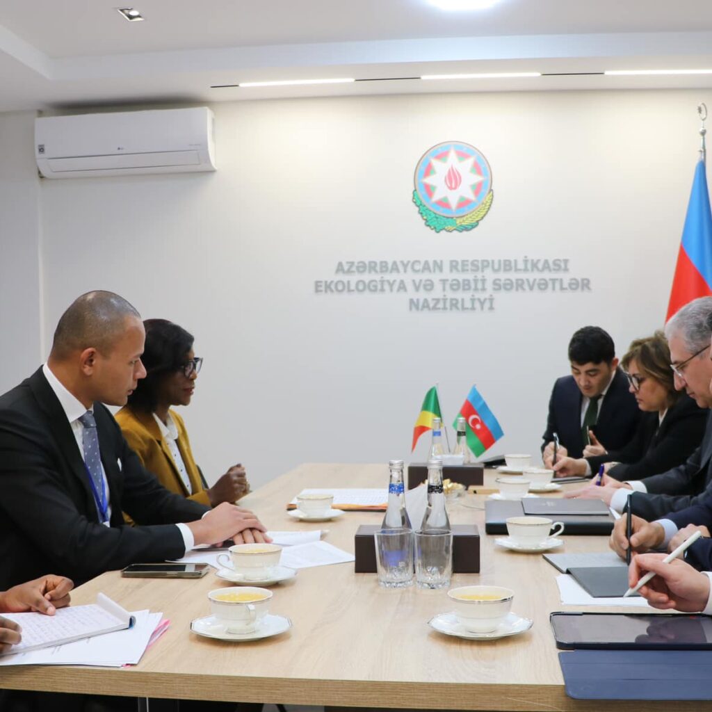 Rencontre bilatérale entre la Ministre Soudan-Nonault et son homologue de l'écologie et des ressources naturelles d'Azerbaïdjan, M Moukhtar Babaiev