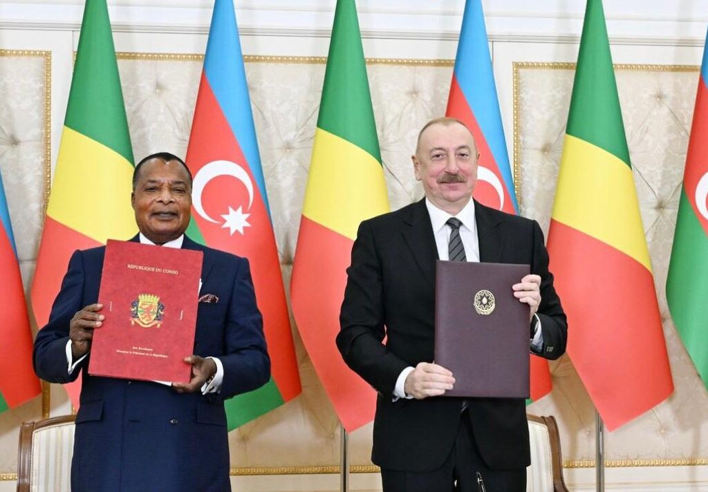 Signature des documents entre la République du Congo et la République d'Azerbaïdjan