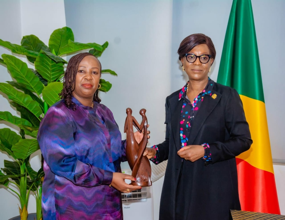 La Ministre SOUDAN-NONAULT a reçu le Docteur Chantal UMUTONI, représentante de l'Unicef, pour une visite d'adieu
